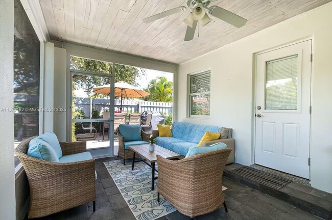 property at 5515 Spruce Ave