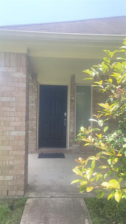6114 El Granate Dr in Houston, TX - Building Photo