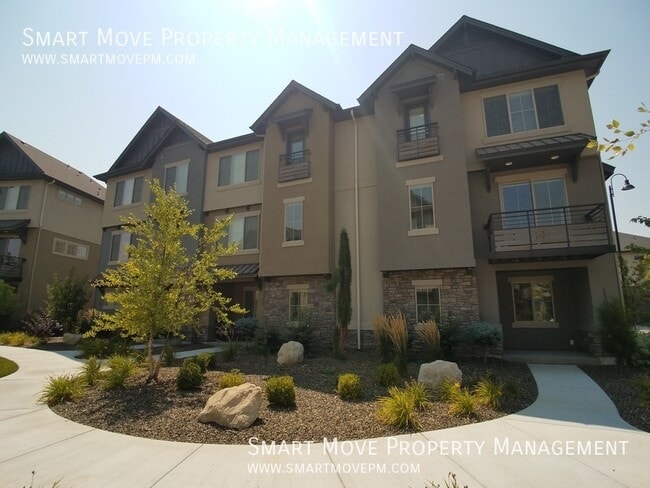 property at 3308 E Front Runner Ln