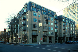 425 Vine St Apartments