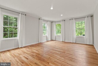 6609 Heidi Ct in McLean, VA - Building Photo - Building Photo