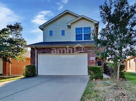 11932 Brown Fox Dr in Fort Worth, TX - Building Photo