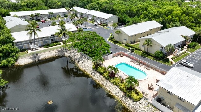 property at 4621 Bayshore Dr