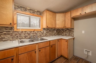 704 Roundhouse Rd in Starkville, MS - Building Photo - Building Photo