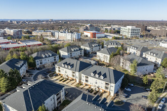 Westbrook Court in Fairfax, VA - Building Photo - Building Photo