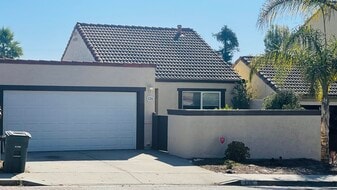 126 Serra Ct in Santa Cruz, CA - Building Photo