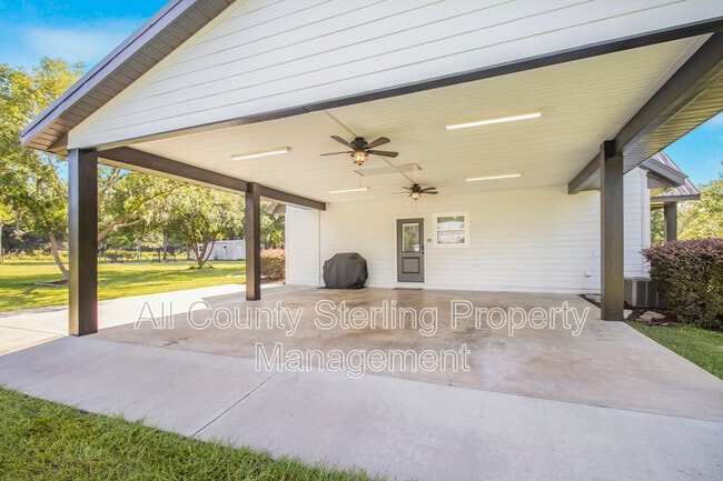 347 SW Skyle Way in Lake City, FL - Building Photo - Building Photo