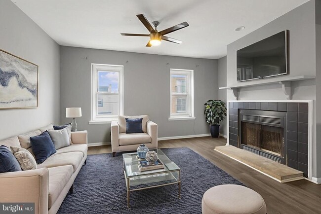 property at 160 Richmond St