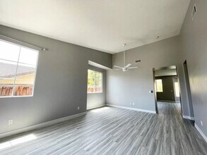 975 Manteca Dr in Oceanside, CA - Building Photo - Building Photo