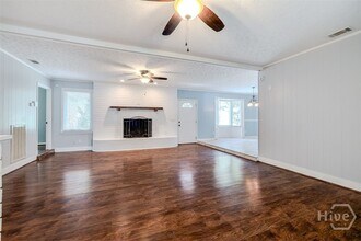 104 W Moore St in Bloomingdale, GA - Building Photo - Building Photo
