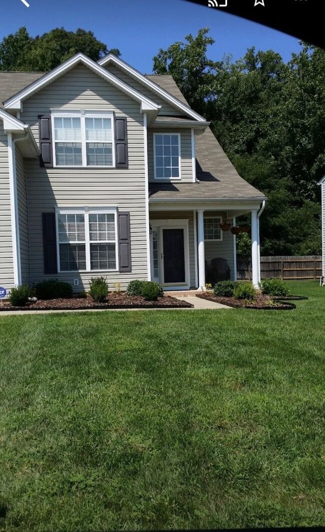 property at 405 Queensbury Ln