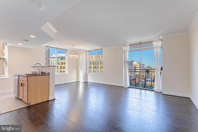 property at 1205 N Garfield St