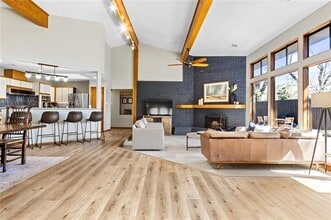 7102 Abrams Rd in Dallas, TX - Building Photo - Building Photo