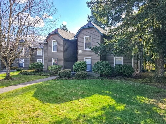 13801 Old Redmond Rd in Redmond, WA - Building Photo - Building Photo