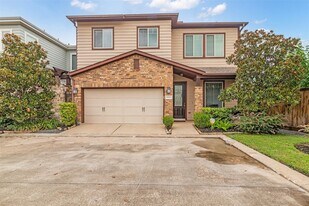 8802 Narrow Leaf St in Houston, TX - Building Photo