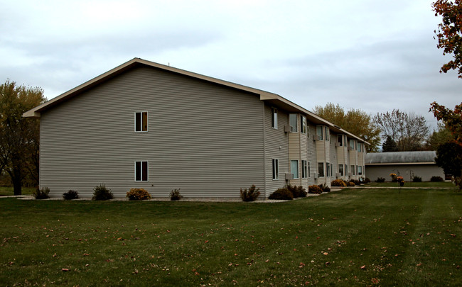 Brookview Apartments in Eden Valley, MN - Building Photo - Building Photo