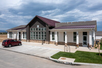 Mountain View Apartments at RainDance in Windsor, CO - Foto de edificio - Building Photo