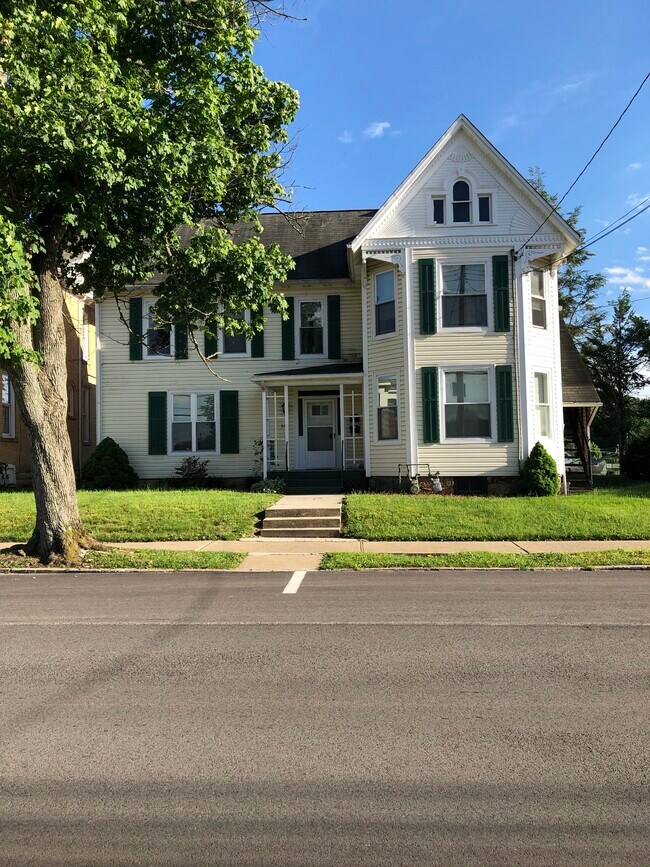 950 Church St Rentals in Indiana, PA