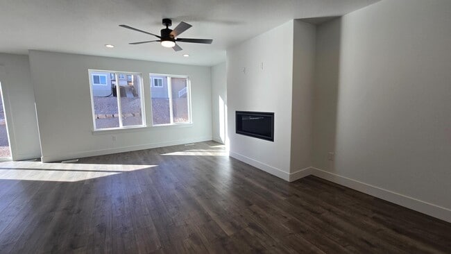 687 Boseman Wy in Saratoga Springs, UT - Building Photo - Building Photo