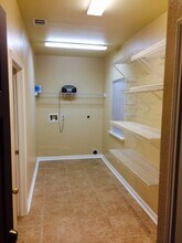 8 Branchfield in San Antonio, TX - Building Photo - Building Photo