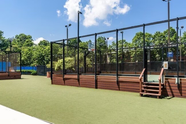 10 Brookline Pl, Unit 517 in Brookline, MA - Building Photo - Building Photo