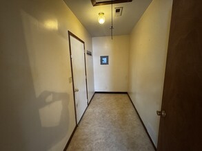 105 SE 13th St in Aledo, IL - Foto de edificio - Building Photo