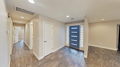 6228 N Grand Blvd in Oklahoma City, OK - Building Photo - Building Photo