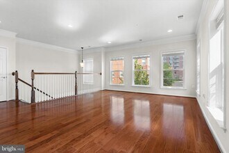 3073 Rittenhouse Cir in Fairfax, VA - Building Photo - Building Photo