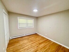 5158 N Elston Ave in Chicago, IL - Building Photo - Building Photo
