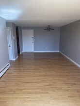 124 Mammoth Rd, Unit #24 in Hooksett, NH - Building Photo - Building Photo