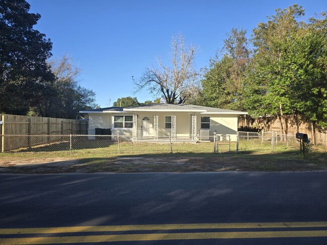 2608 W Jordan St in Pensacola, FL - Building Photo - Building Photo