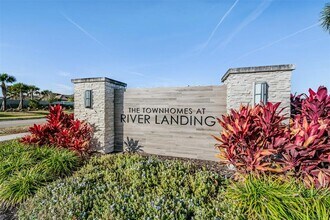 2419 Paravane Wy in Wesley Chapel, FL - Building Photo - Building Photo