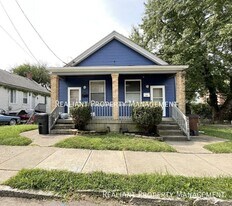 1807 Cleveland Ave in Cincinnati, OH - Building Photo