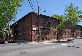 Pennington Court in Newark, NJ - Building Photo - Building Photo