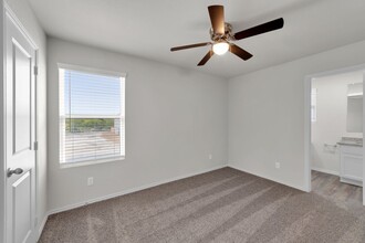 204 Marigold Pl in San Antonio, TX - Building Photo - Building Photo