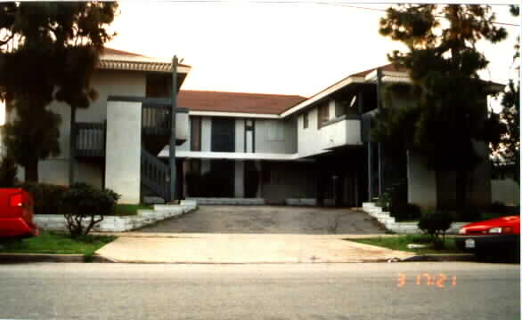 3177 Lincoln St in Carlsbad, CA - Building Photo