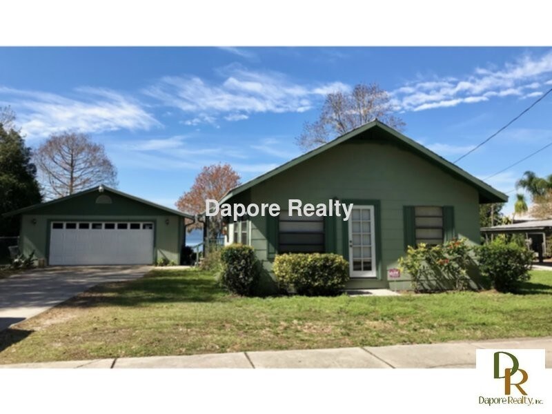 9928 Bear Lake Rd in Apopka, FL - Foto de edificio