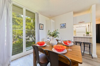 78-7030-7030 Ali‘i Dr, Unit Apt 405 in Kailua Kona, HI - Foto de edificio - Building Photo