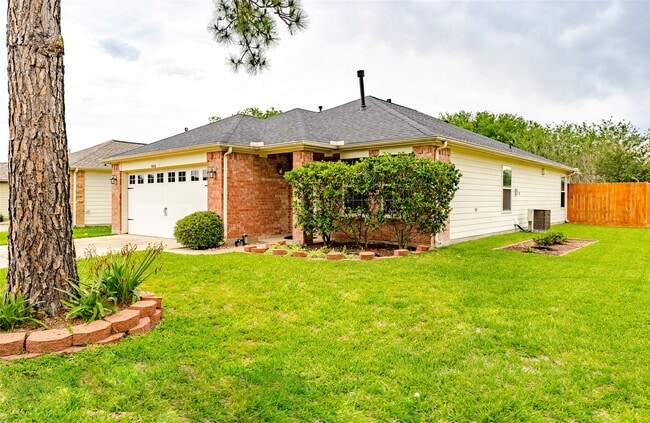 7602 Little Thicket Ct in Cypress, TX - Building Photo - Building Photo