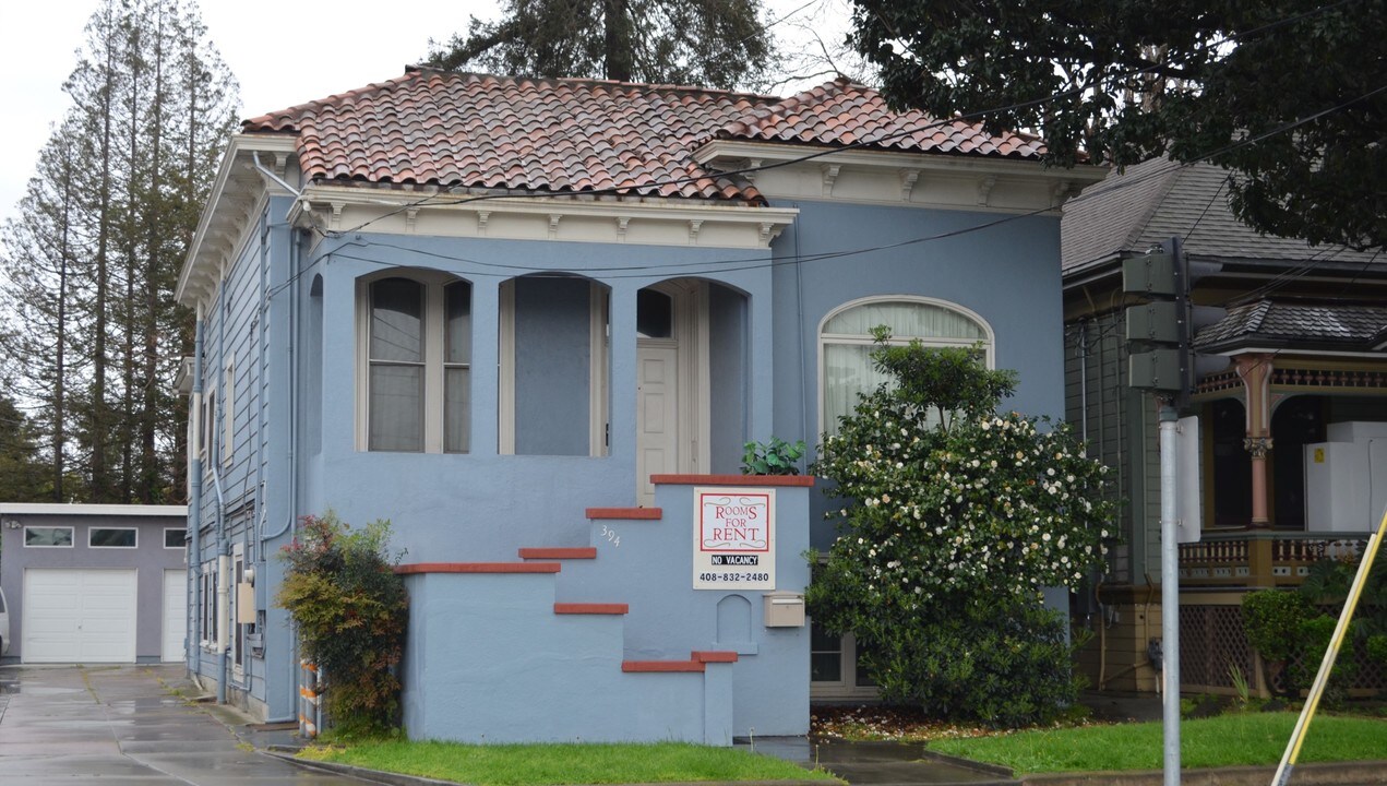 394 W San Fernando St in San Jose, CA - Foto de edificio