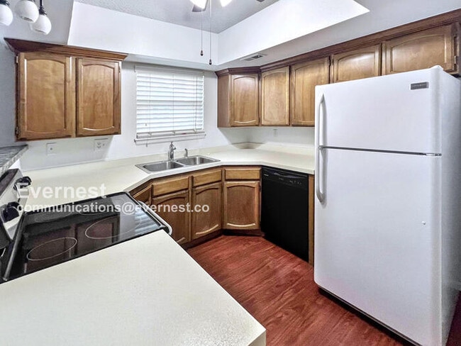 3300 W Florida Ave in Denver, CO - Building Photo - Building Photo