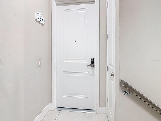 7740 Sandy Ridge Dr, Unit 245 in Kissimmee, FL - Building Photo - Building Photo