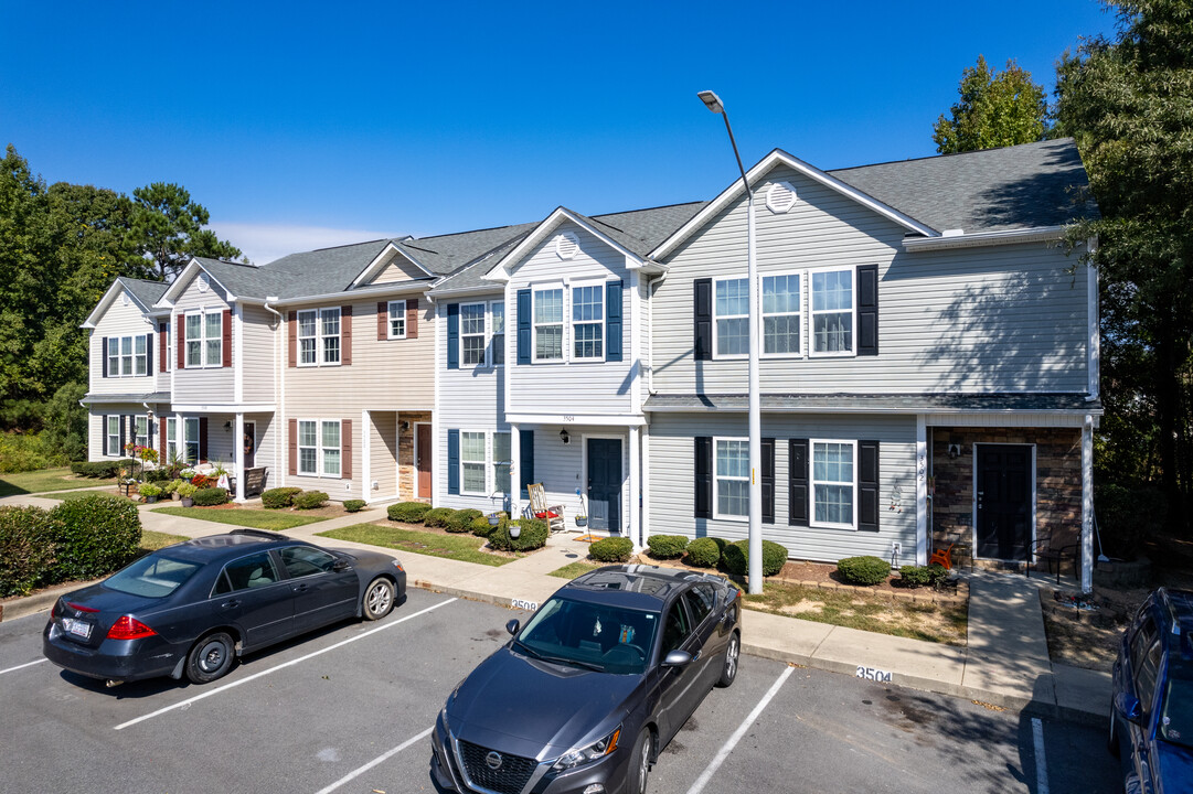 Battle Ridge North Townhomes in Raleigh, NC - Building Photo