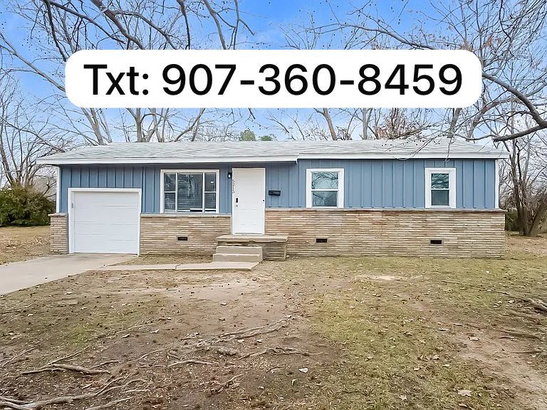 5210 N Johnstown Ave in Tulsa, OK - Building Photo