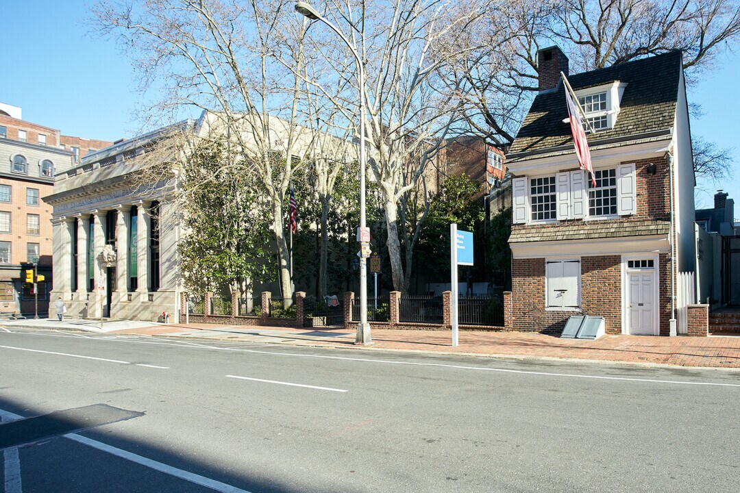 313 Race St in Philadelphia, PA - Building Photo