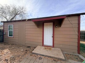 2220 20th St in Lubbock, TX - Building Photo