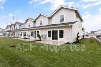 2284 Brome St in Lynden, WA - Building Photo - Building Photo