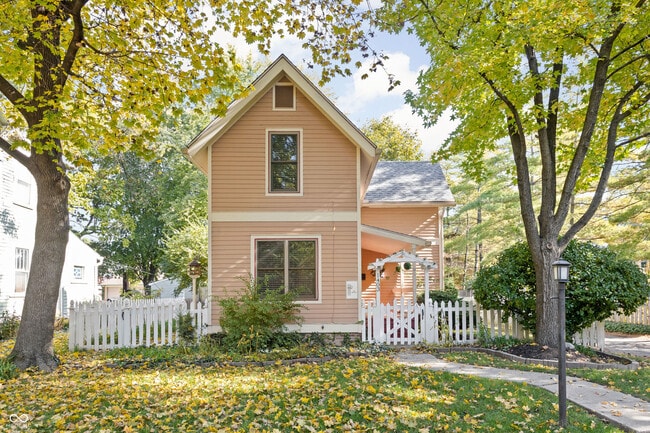property at 1403 Broadway St