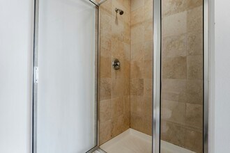 4217 IL-19 in Chicago, IL - Building Photo - Building Photo