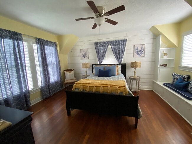 property at 693 N 23rd St